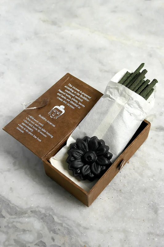 Tibetan Cedarwood Incense in Lokta Box - Vajracrafts