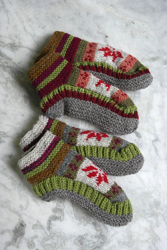 Snow Flake pattern assorted colors woolen hand knitted ankle socks - Vajracrafts