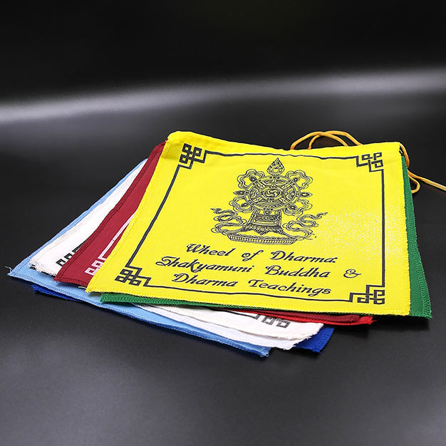 The five colors of prayer flags and their sacred meaning