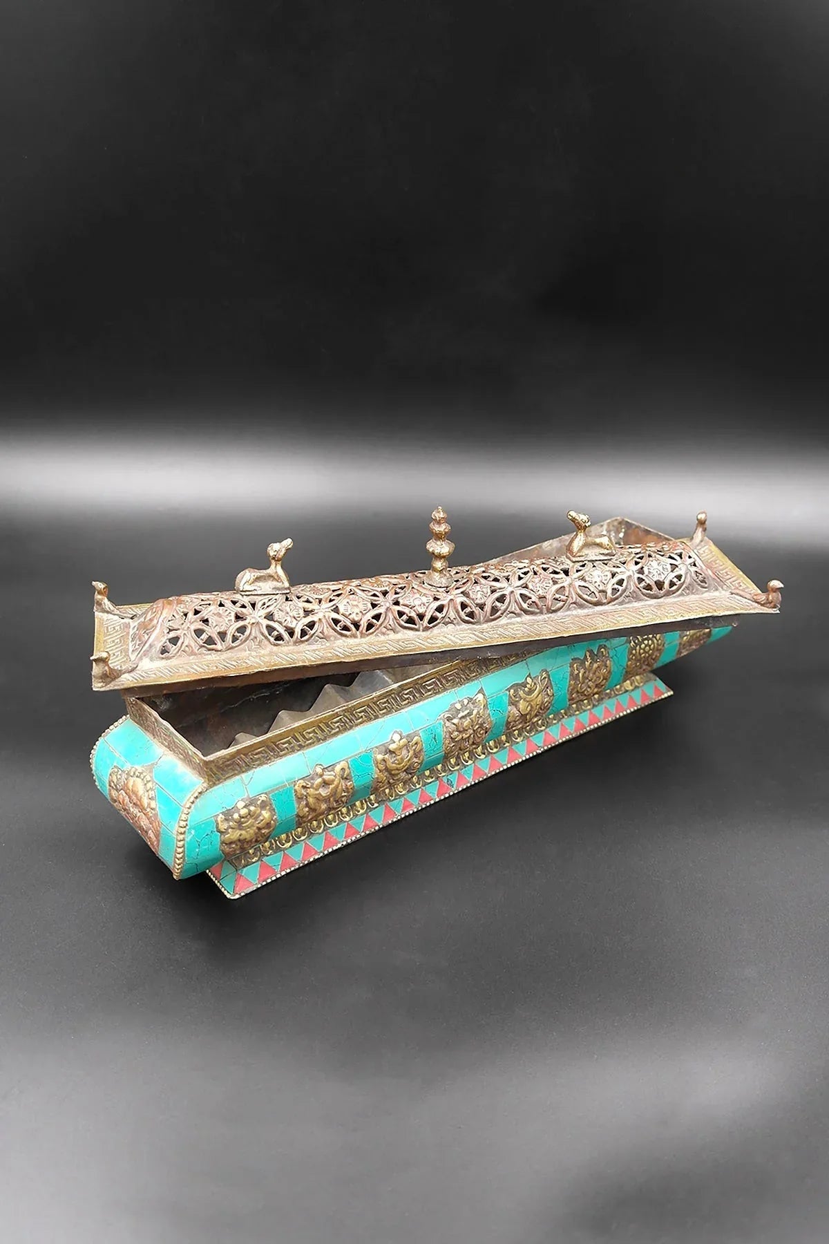 Stupa and deer and eight auspicious symbols Incense burner with natural stones - Vajracrafts
