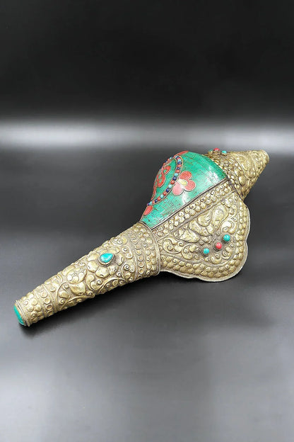 Handcrafted Buddhist Conch Shell Trumpet Horn Turquoise with Endless knot - Vajracrafts