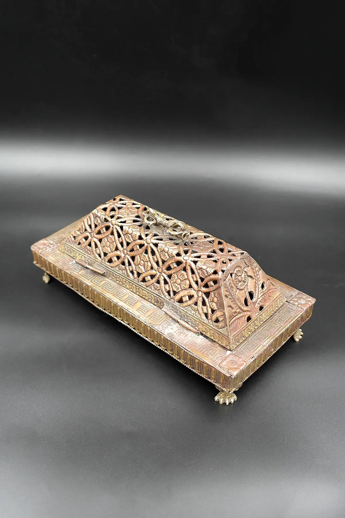 Traditional copper incense burner for aromatherapy and home fragrance - Vajracrafts