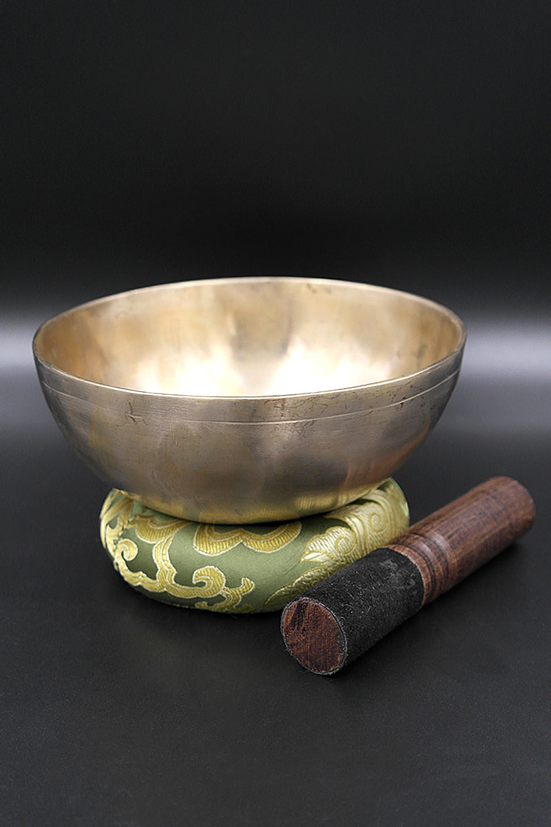 Tibetan Healing Sangha Singing bowl with cushion and mallet 6"