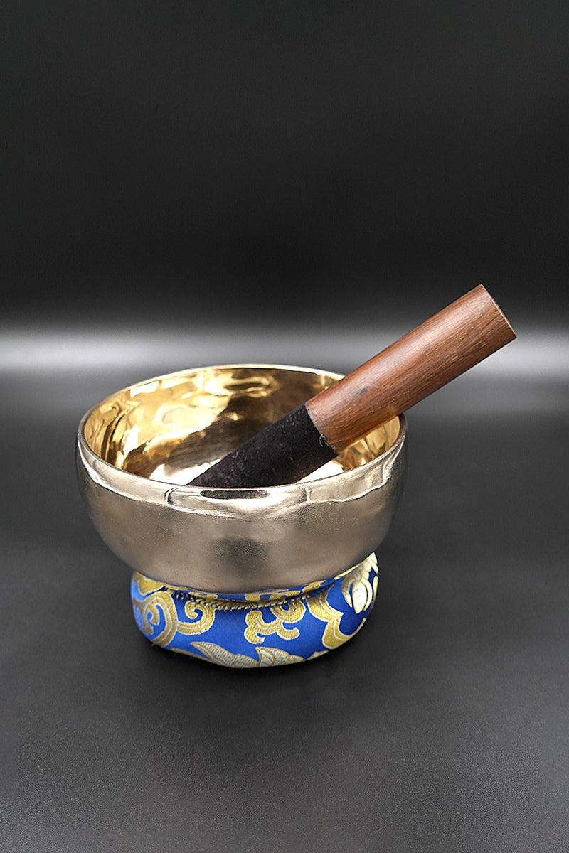 Tibetan Singing Bowl, Hand hammered bowl for sound therapy 5.5"