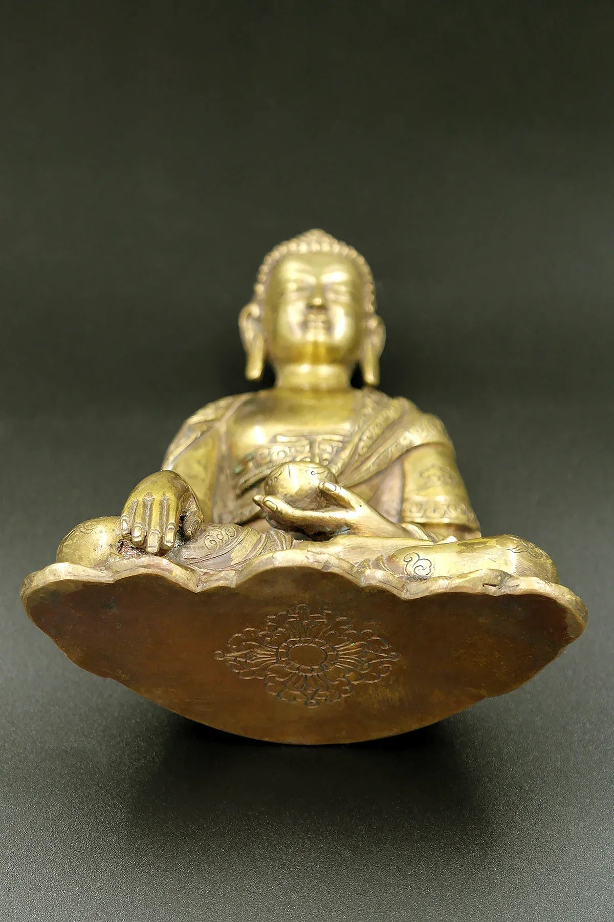 Handmade Shakyamuni Buddha Statue, Idol Antique Finish 5.5" - Vajracrafts