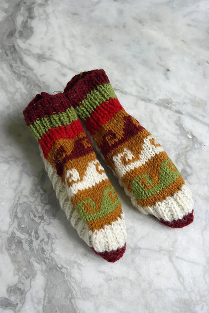 Maroon white mixed colors Woolen hand knitted ankle socks women - Vajracrafts