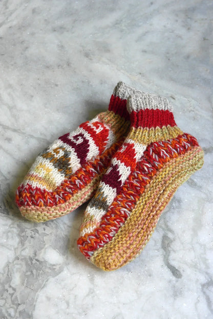 Assorted colors Hot waves pattern woolen hand knitted ankle socks - Vajracrafts