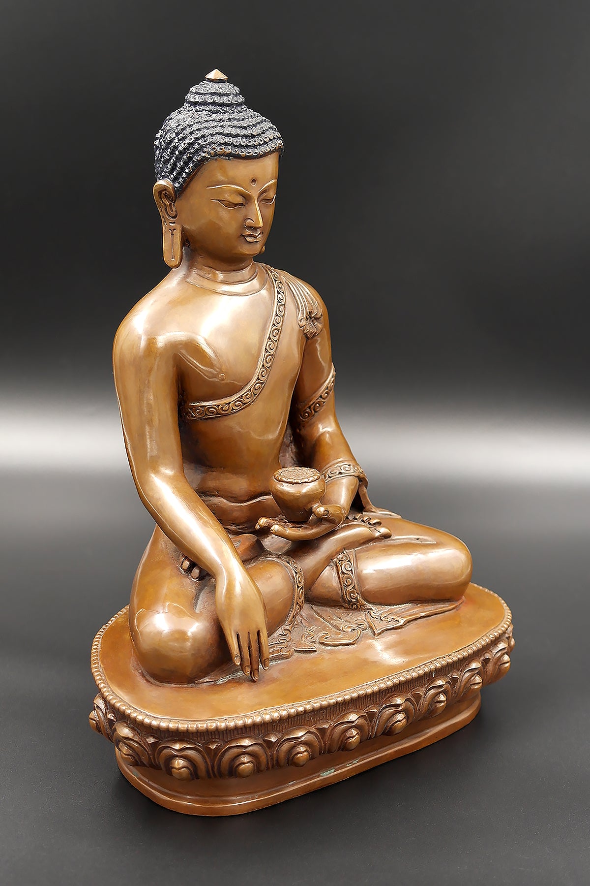 Nepalese Handcrafted Copper Antiqued Shakyamuni Buddha Statue 9"
