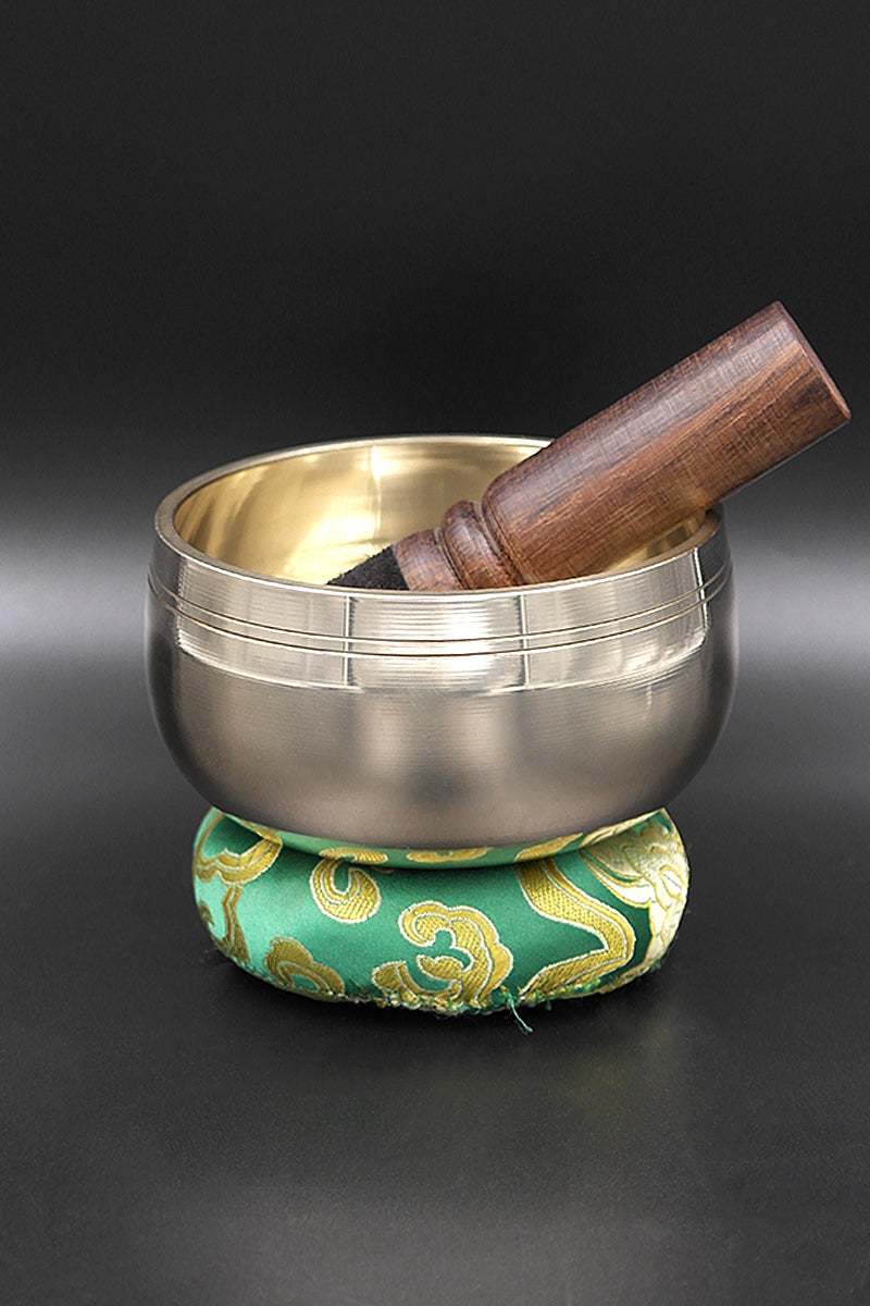 Handmade Singing Bowl for sound therapy, Yoga Practice Bowl, 4"