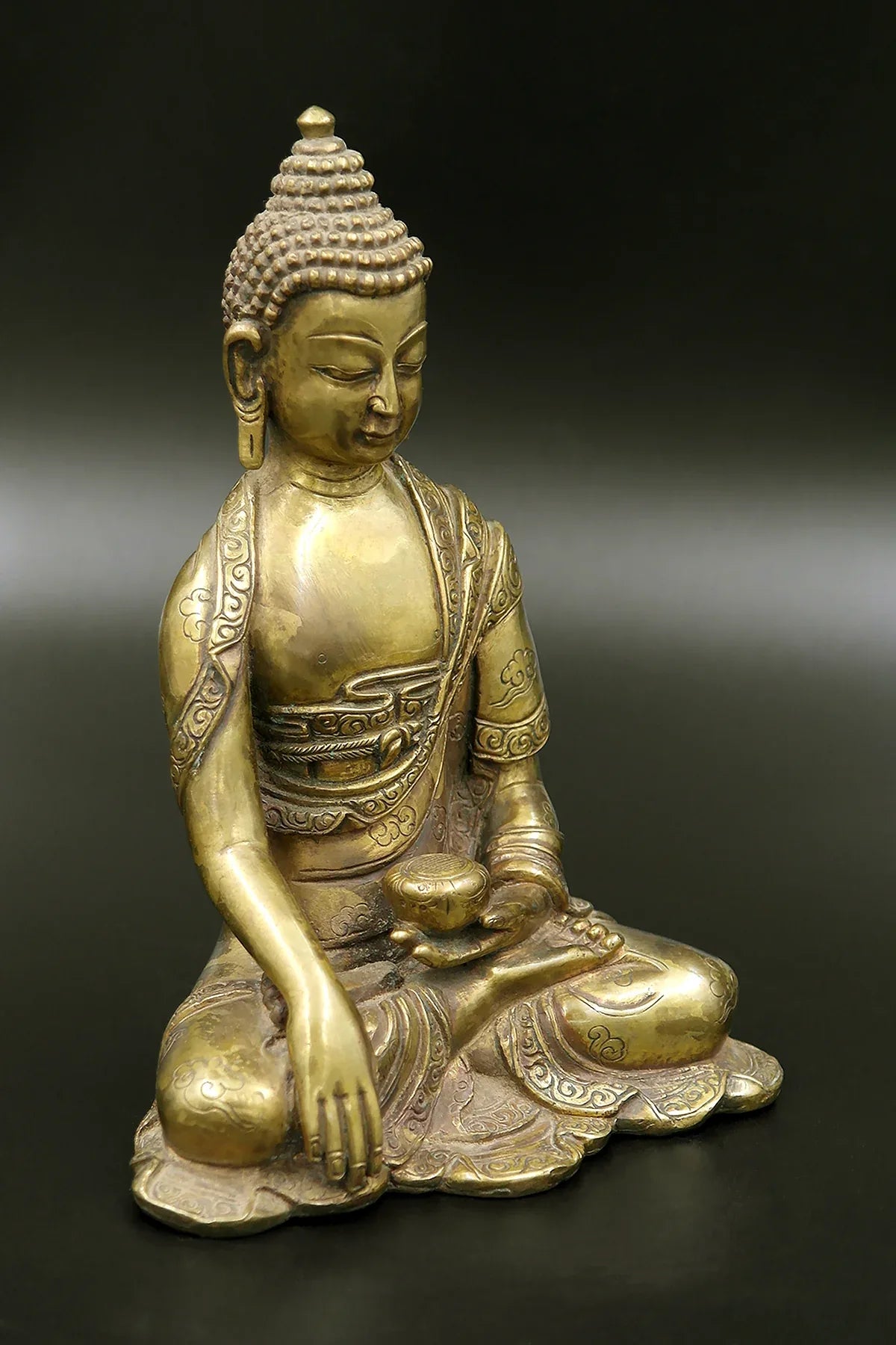 Handmade Shakyamuni Buddha Statue, Idol Antique Finish 5.5" - Vajracrafts