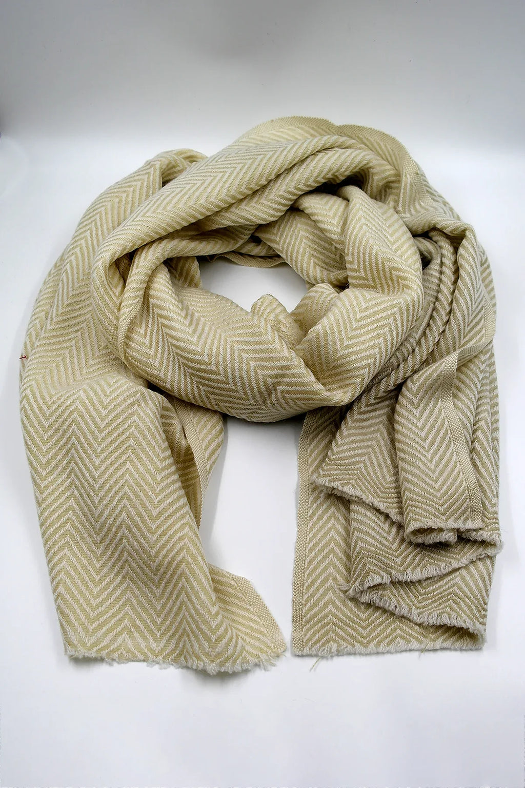 Elegant Herringbone Pattern Pashmina Shawl - Vajracrafts