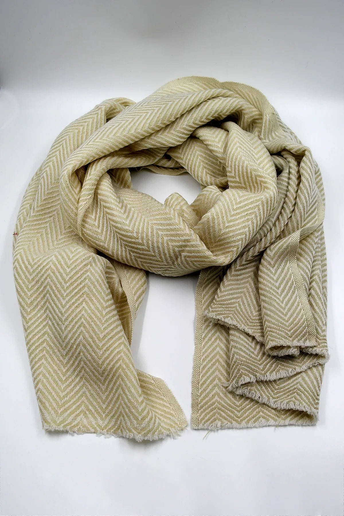 Elegant Herringbone Pattern Pashmina Shawl - Vajracrafts