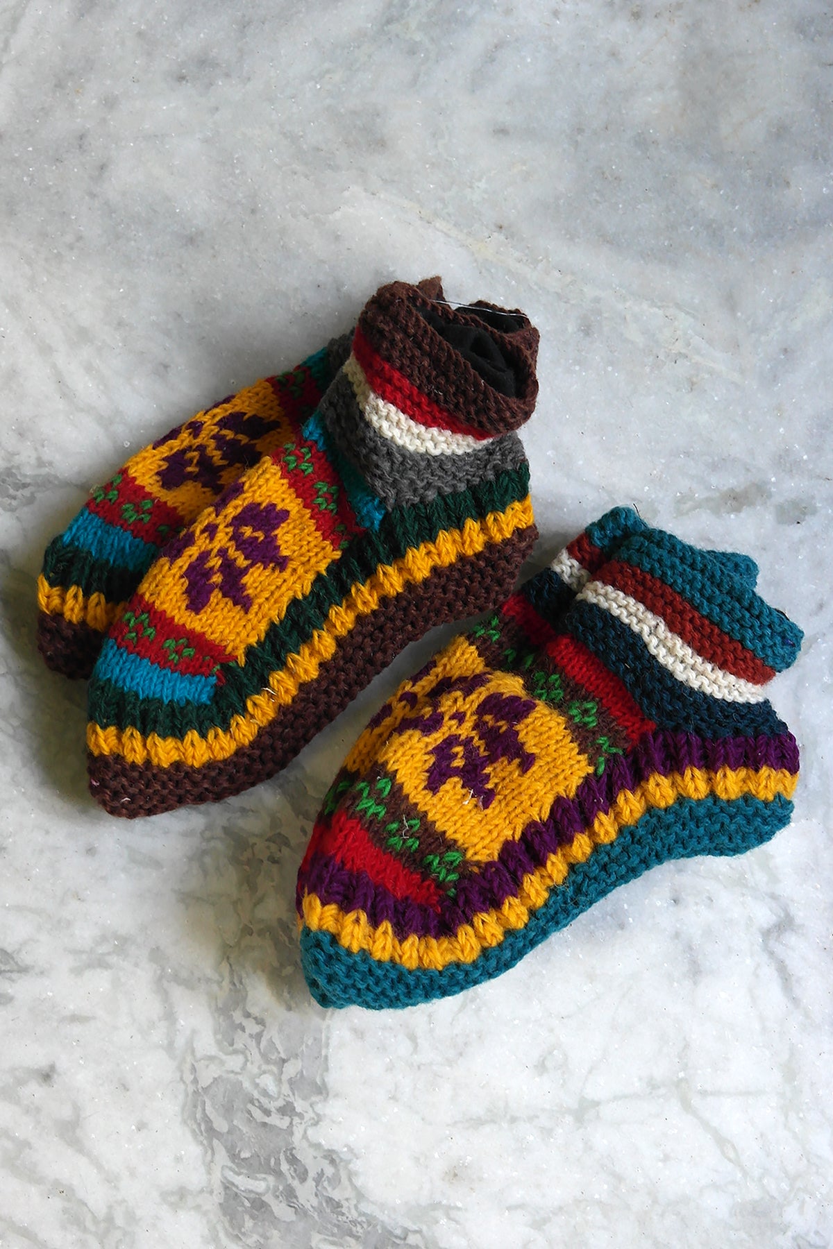 Snow Flake pattern assorted colors woolen hand knitted ankle socks